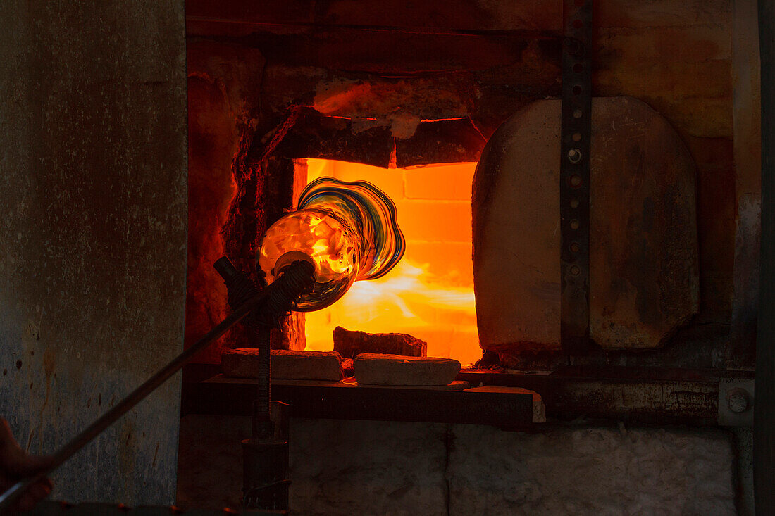 glass manufacture, Artefuego, Dominic Kessler (and Wladyslaw Godz), Llano de Argual, Los Llanos de Aridane,UNESCO Biosphere Reserve, La Palma, Canary Islands, Spain, Europe