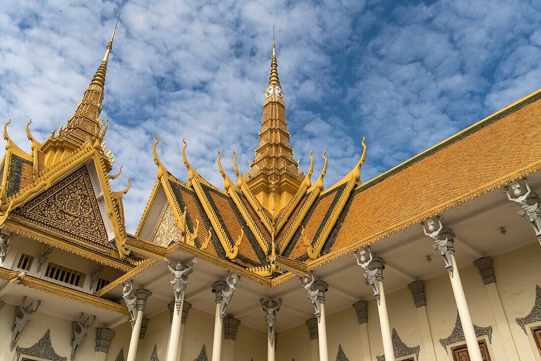 The Throne Hall of the Royal Palace, Phnom Penh, Cambodia, Asia.