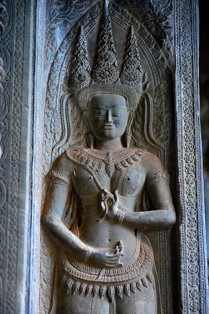 Detail of wall sculpture-Apsara,Angkor Wat temple,Cambodia,Indochina,Southeast Asia,Asia.