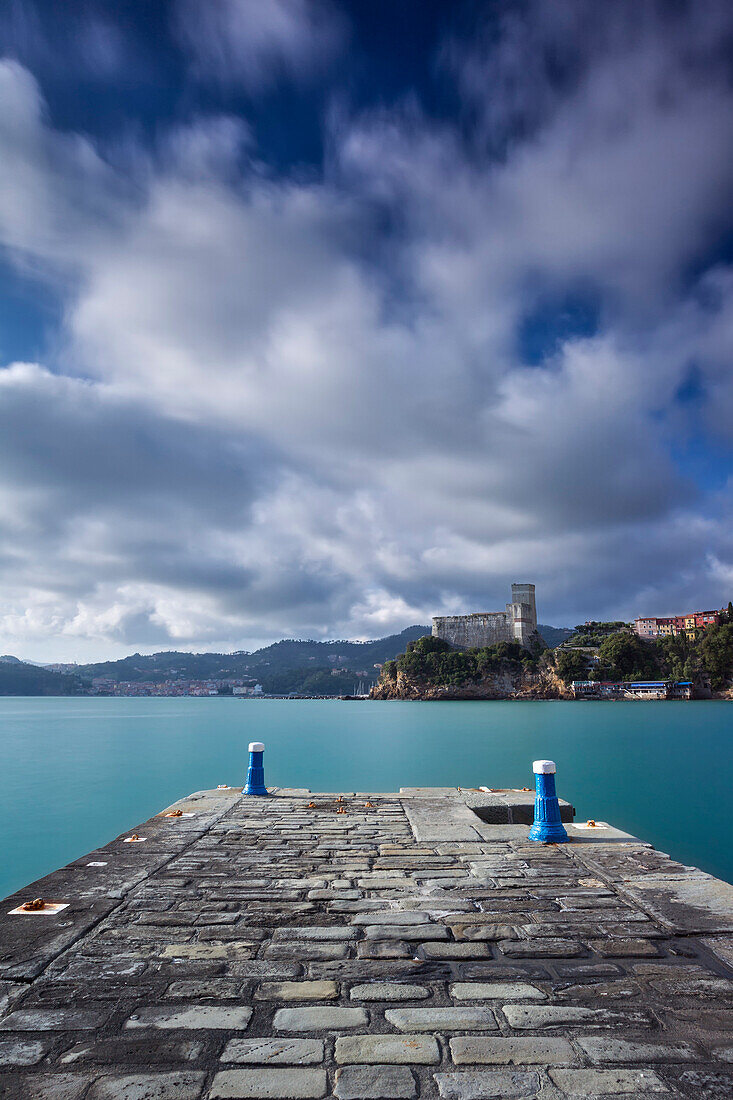 Clods on castle of Lerici, municipality of Lerici, La Spezia provence, Liguria, Italy, Europe