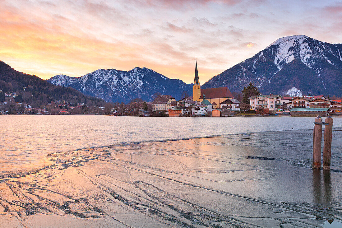 Winter sunrise in Rottach-Egern at Tegernsee Lake, District Miesbach, Upper Bavaria, Germany, Europe