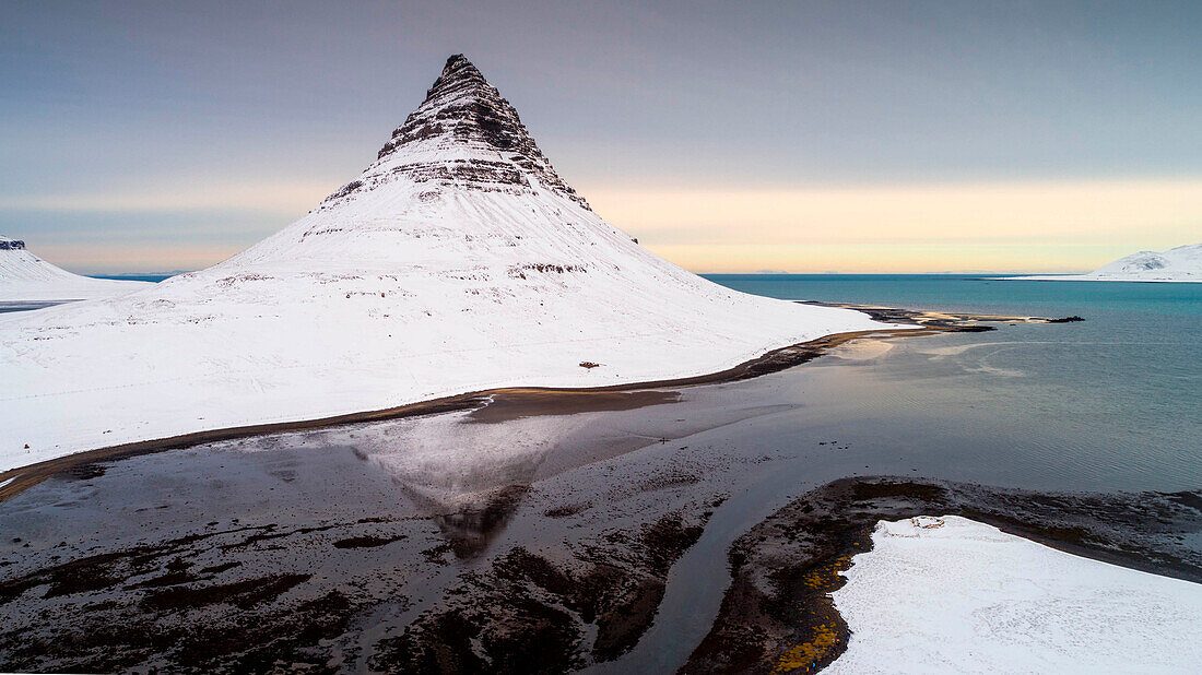 Kirkjufell Mount, Vesturland, Snaefellsness Peninsula, Iceland