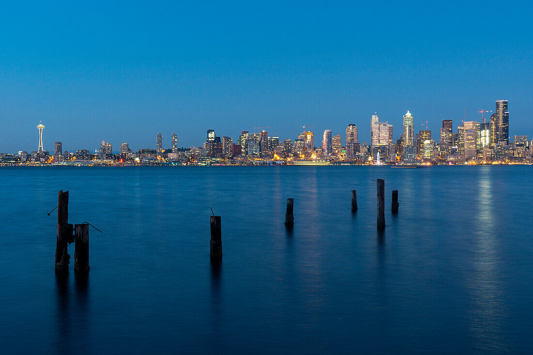 View of Seattle by night, Seattle, State of Washington, West coast, USA
