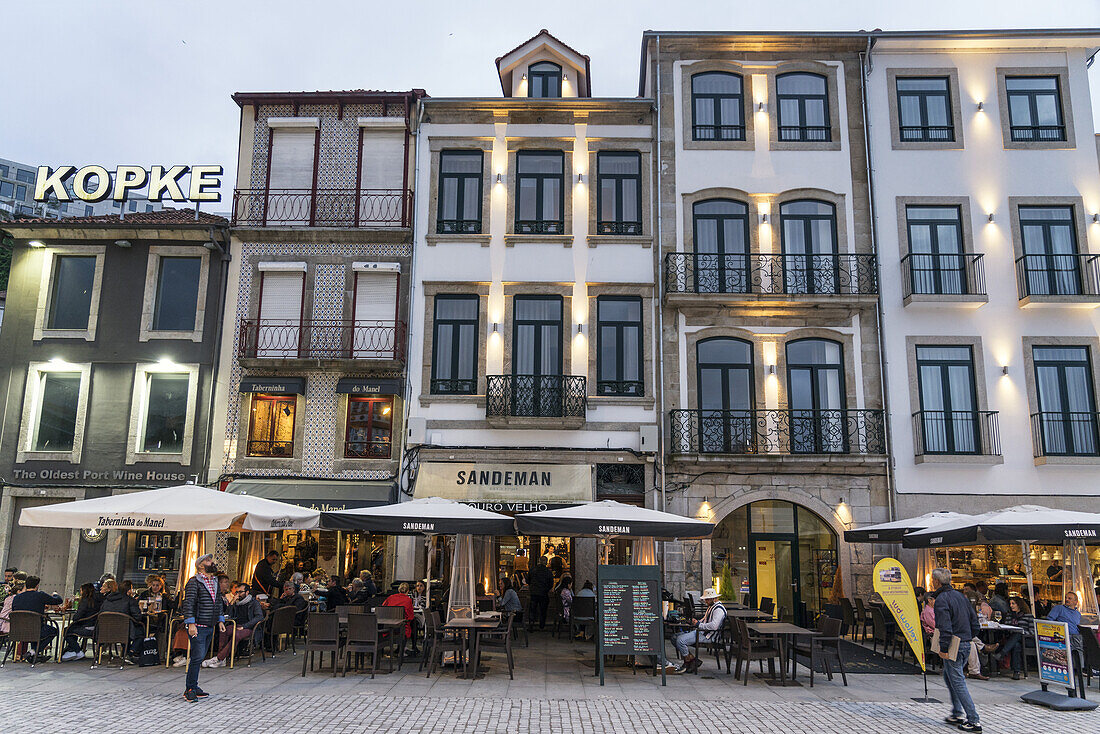 Restaurants, Ribera de Gaia, Sandeman Restaurant,Kopke Weinhaus, Porto, Portugal