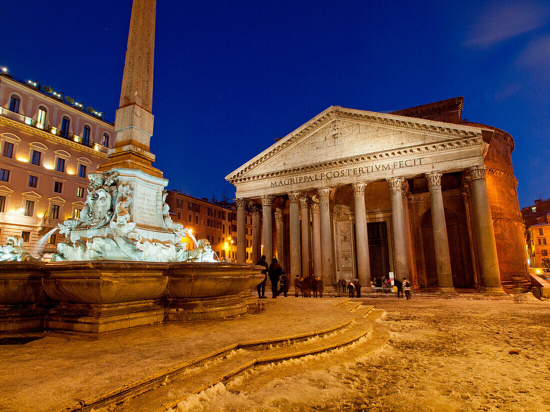Pantheon and fountain of Piazza della Rotonda after a snowfall Europe, Italy, Lazio, Province of Rome, Rome