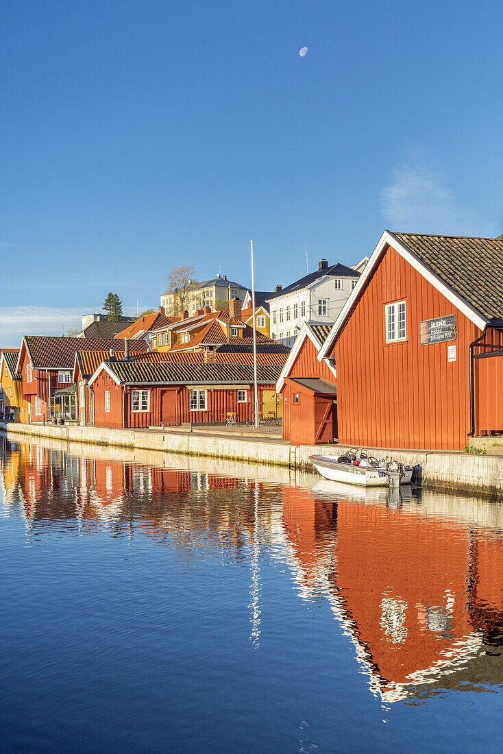 Coloured wodden houses in Kragerø, Telemark, Østlandet, Southern Norway, Norway, Scandinavia, Northern Europe, Europe