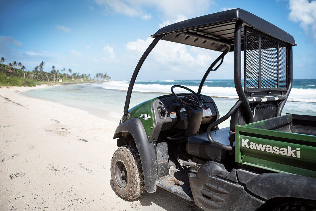 typical vehicle (golf buggy) at San Andres Island,  Departamento San Andrés and Providencia, Colombia, Caribbean Sea, Southamerica