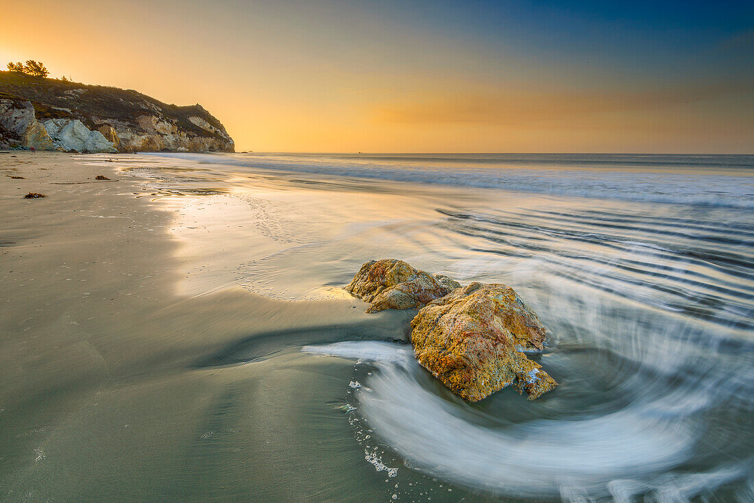 Sonnenaufgang am Avila Beach, San Luis Obispo County, Kalifornien, USA