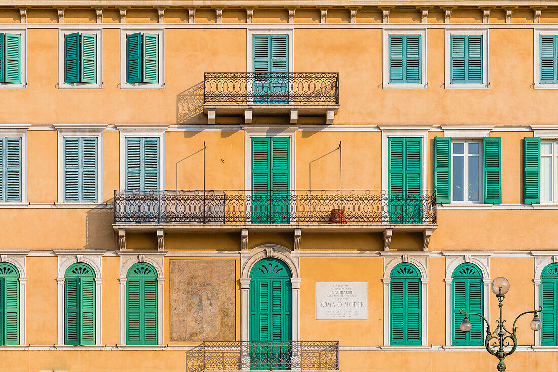 Haus wo General Garibaldi seine Ansprache gehalten hat, Piazza Bra, Verona, Venetien, Italien