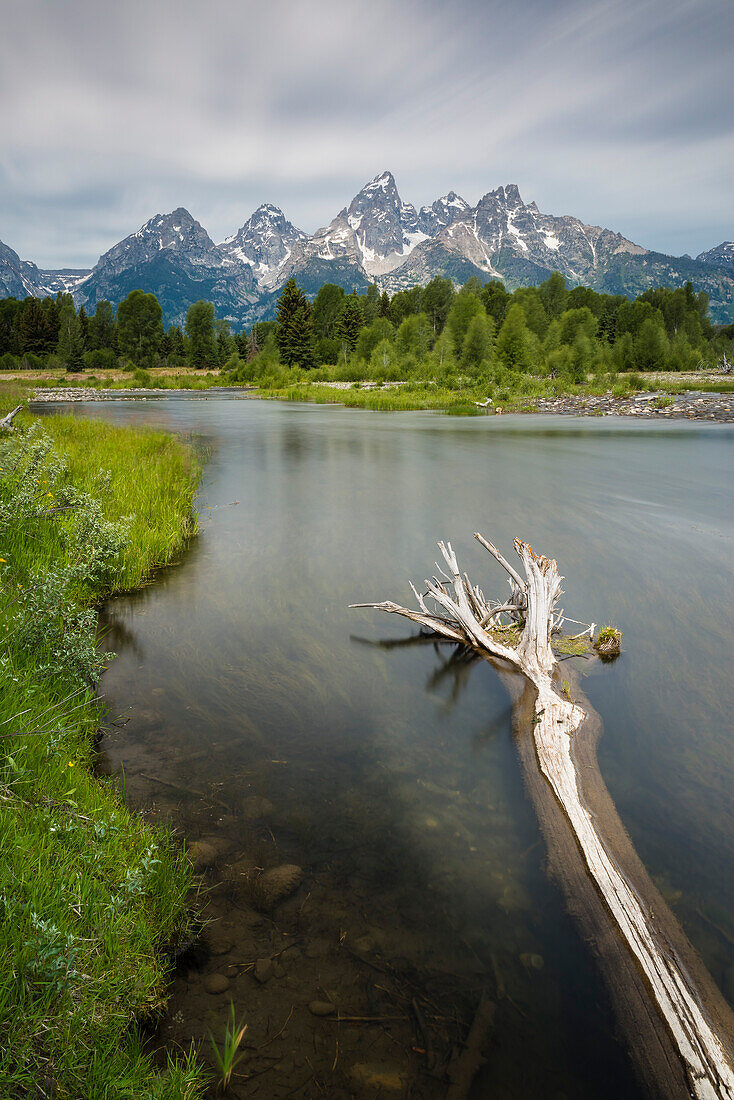 Die Tetons, Schwabacher Landing, Grand Teton Nationalpark, Wyoming, USA