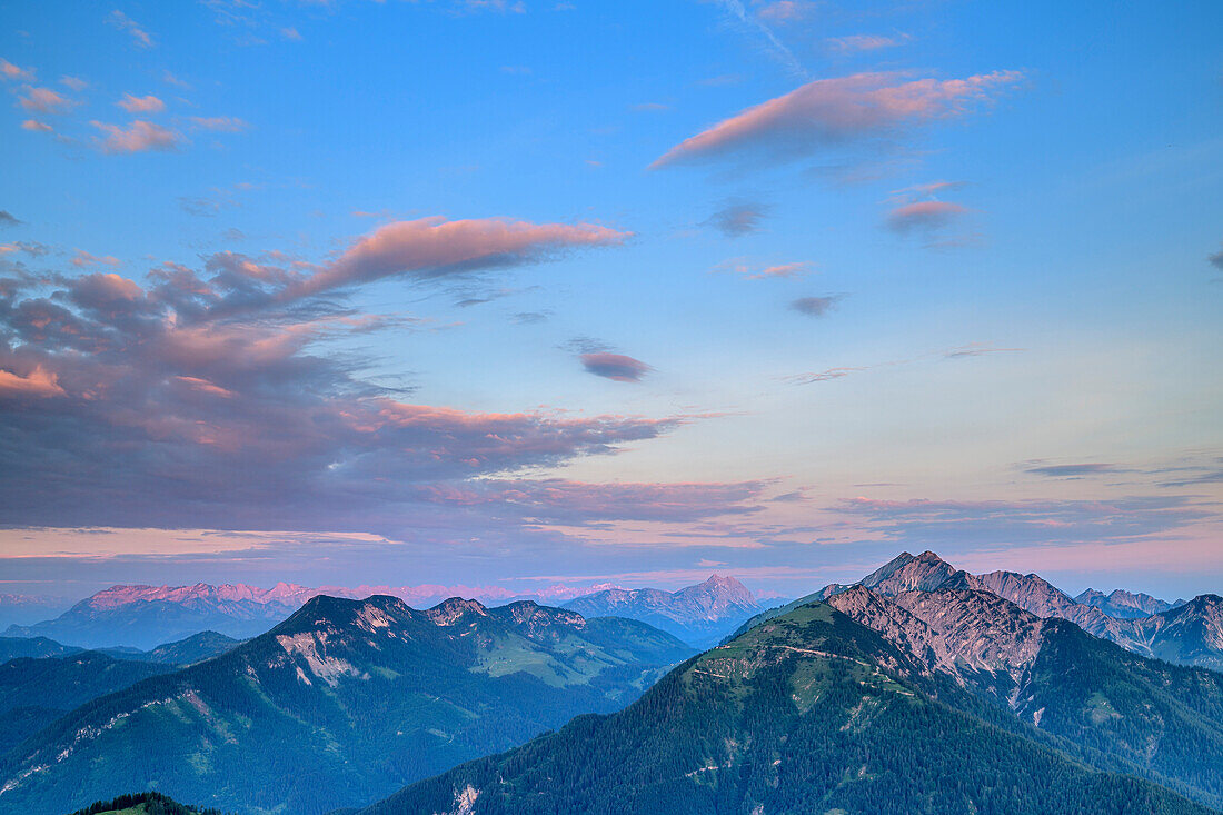 Wolkenstimmung über Rofan und Mangfallgebirge, vom Trainsjoch, Mangfallgebirge, Bayerische Alpen, Oberbayern, Bayern, Deutschland