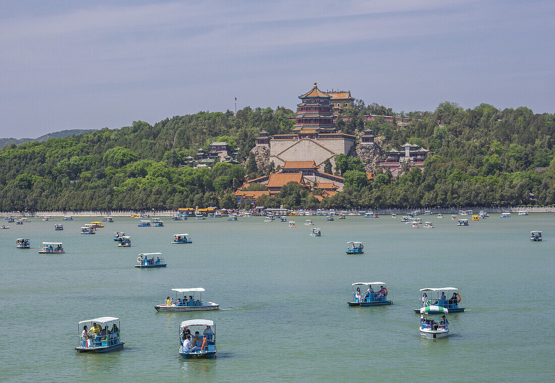 China, Beijin City, The Summer Palace, Longevity Hill, Buddhist Fragance Pavilion, Kunming Lake