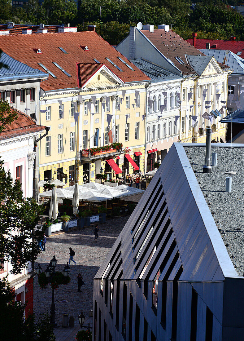 am Rathausplatz in Tartu, Ost- Estland