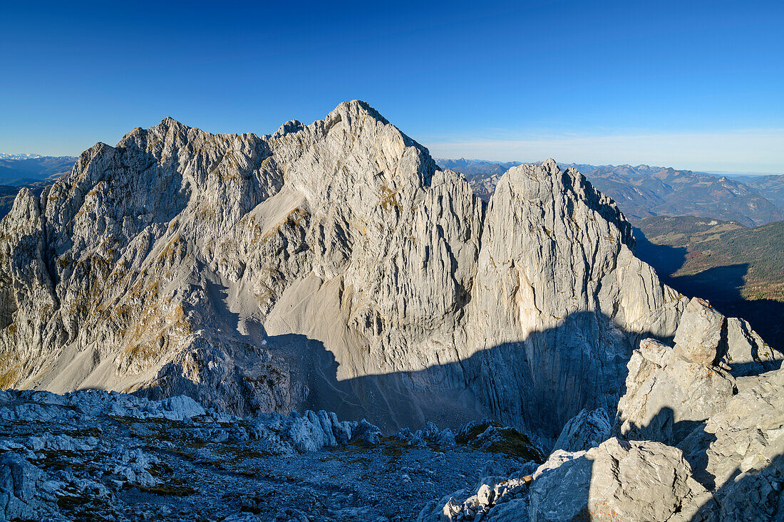 Felswände der Vorderen und Hinteren Karlspitze, von Hintere Goinger Halt, Wilder Kaiser, Kaisergebirge, Tirol, Österreich