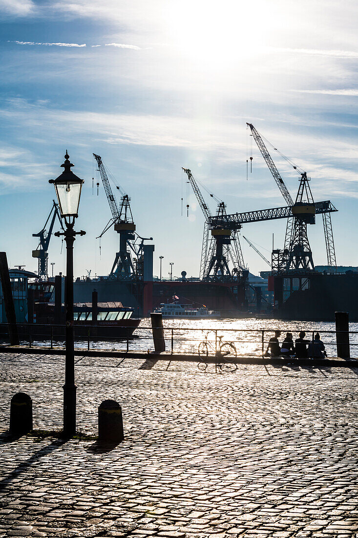 Morning light, harbour, St. Pauli, Altona, Hamburg, Germany