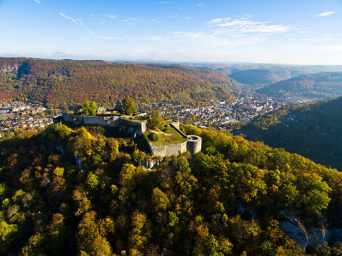 Ruine Burg Hohenurach, Bad Urach, Biosphärengebiet, Schwäbische Alb, Reutlinger Alb, Baden-Württemberg, Deutschland