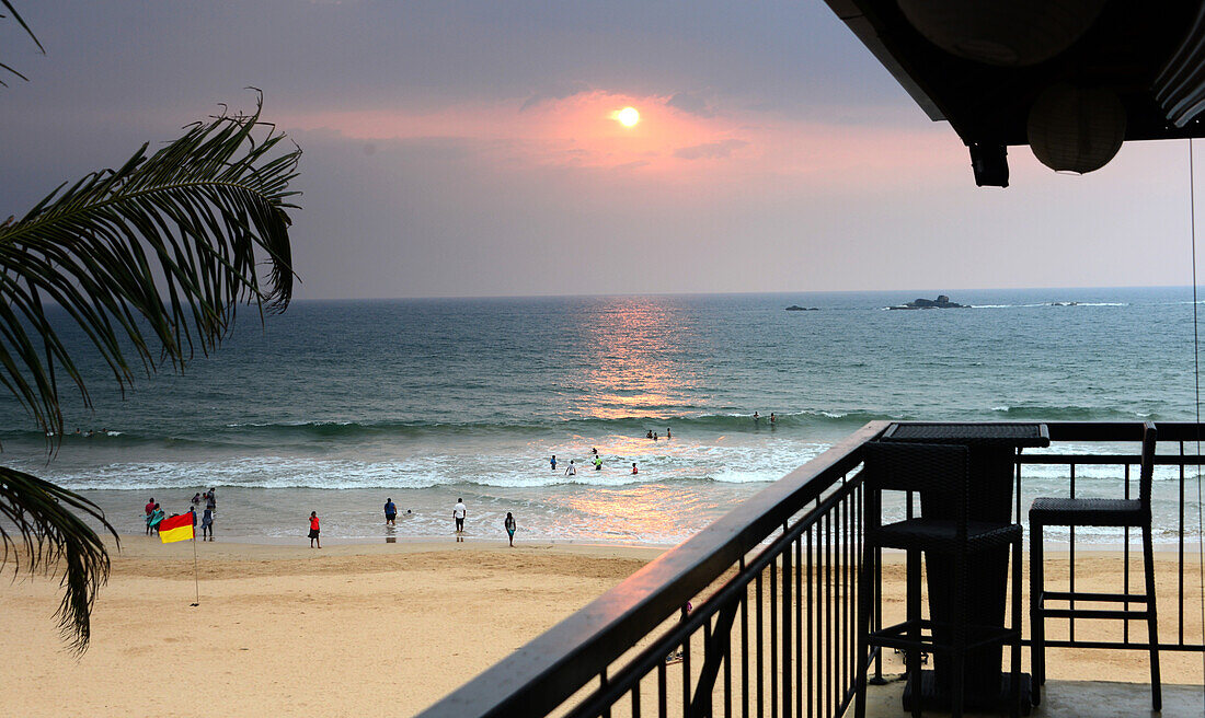 am Strand von Bentota, Westküste, Sri Lanka