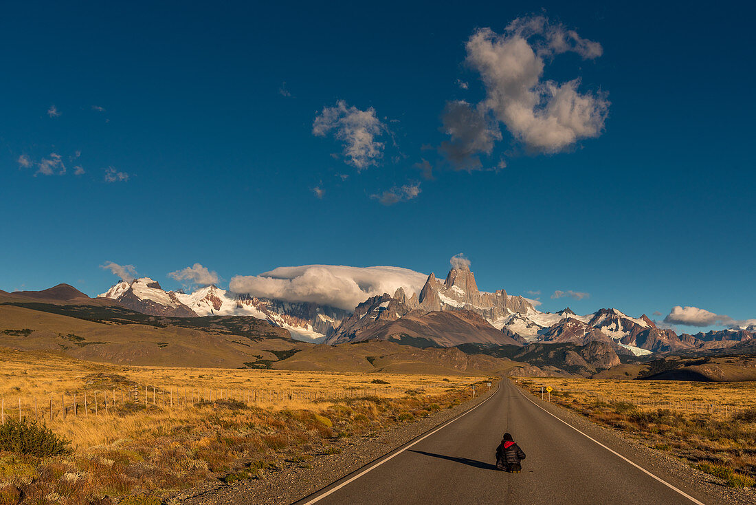 Landstraße nach El Chalten mit Blick auf den Fitz Roy, Nationalpark Los Glaciares, Patagonien, Argentinien