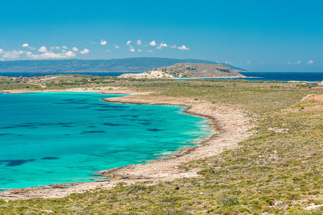 Türkisfarbenes Meer am Strand von Lefki, Insel Elafonissos, Laconia, Peloponnes, Griechenland