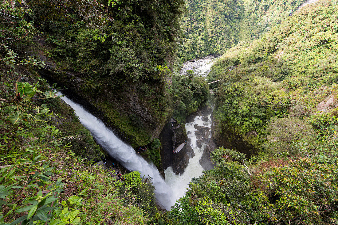 Banos de Agua Santa, Canton Banos, Tungurahua Province, Ecuador. The Pailon del Diablo's waterfall