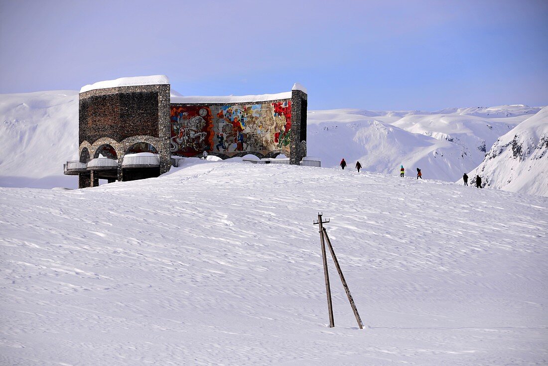 Winterlandschaft bei Gudauri, an der Heerstraße im Grossen Kaukasus, Georgien