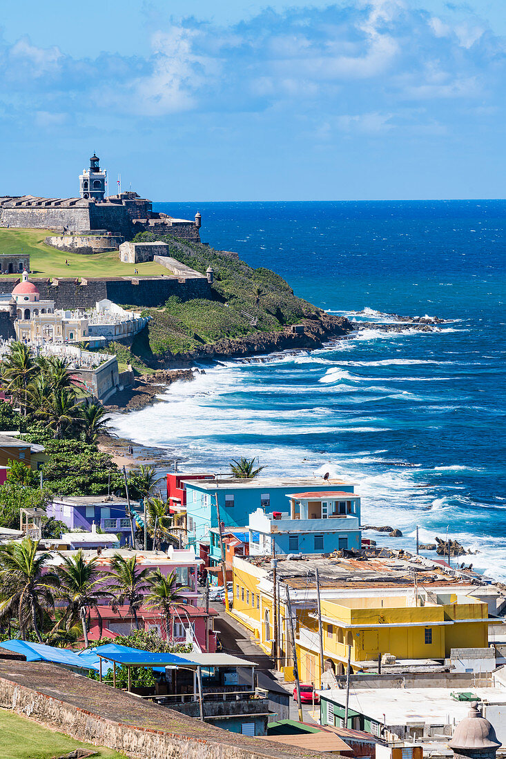 Atlantic coast with view to San Felipe del Morro Fortress, San Juan, Puerto Rico, Caribbean, USA