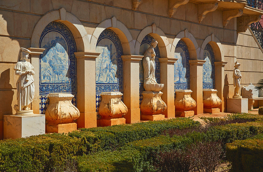 Marmorskulptur, Azulejos, Terrasse, Palácio de Estói, Pousada, Estói, Distrikt Faro, Region Algarve, Portugal, Europa