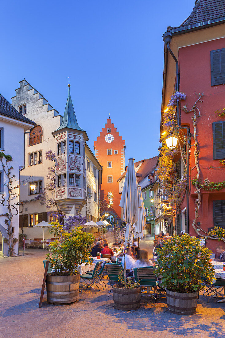 Restaurant Bären, Obertor and Hotel Löwen on the market square in the old town of Meersburg on lake Constance, Baden, Baden-Wuerttemberg, South Germany, Germany, Central Europe, Europe