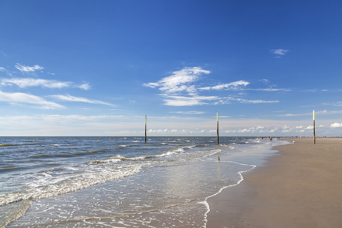 Strand von St. Peter-Ording, Halbinsel Eiderstedt, Nordfriesland, Schleswig-Holstein, Norddeutschland, Deutschland, Europa