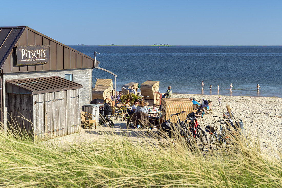 Café am Südstrand in Wyk auf der Insel Föhr, Nordfriesische Inseln, Schleswig-Holstein, Norddeutschland, Deutschland, Europa