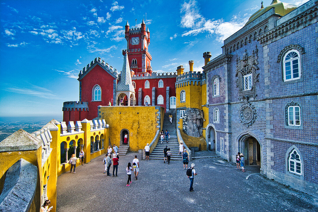 Blick in den hinteren Hof im Palast, Palacio da Pena, Sintra, Lissabon, Portugal