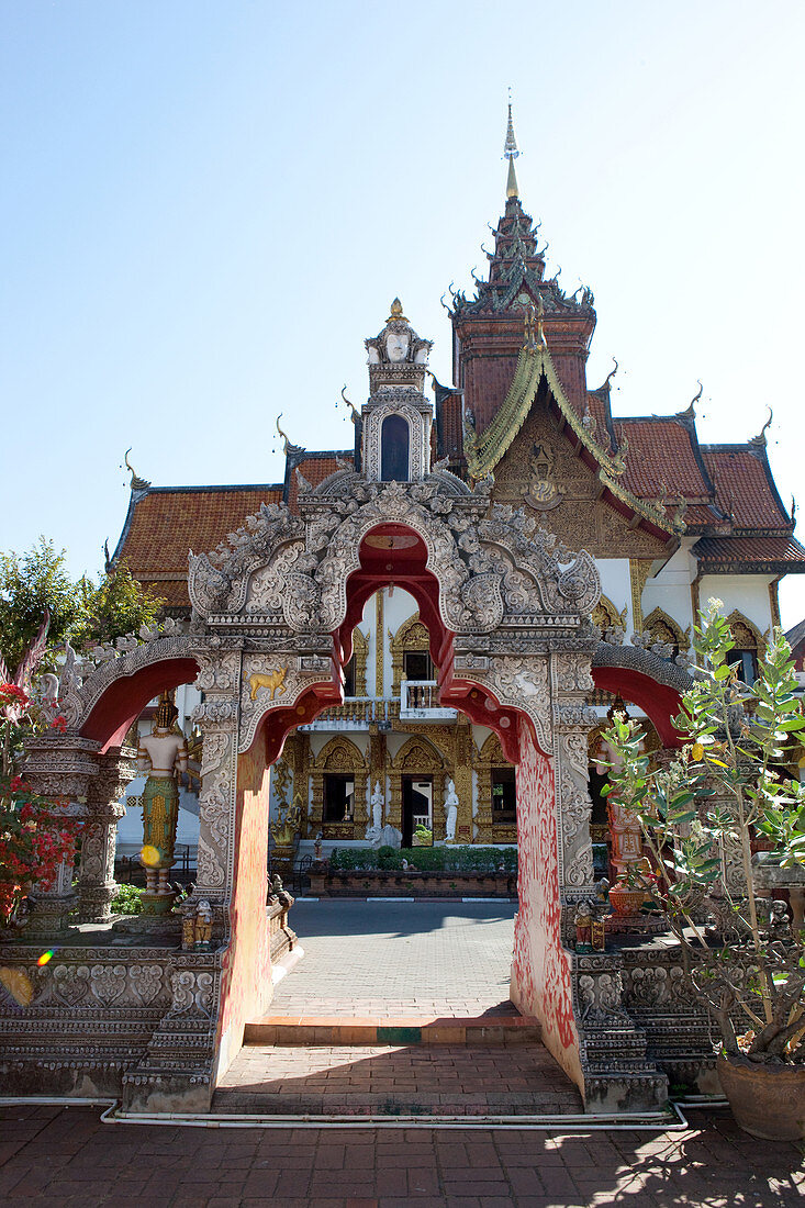 Decorated gate in the Buddhist temple Wat Bopparam in Chiang Mai, Chiang Mai, Thailand