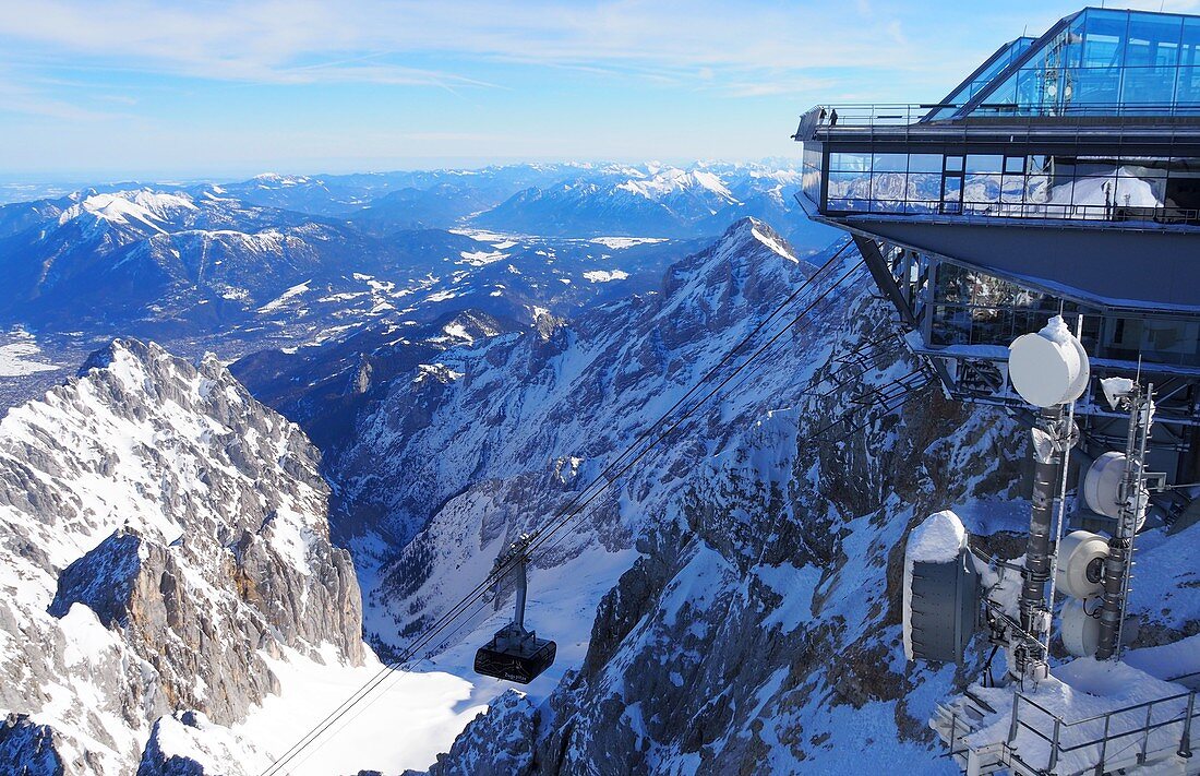 New cable car, cable car station on the Zugspitze, Garmisch-Partenkirchen, Bavaria, Germany