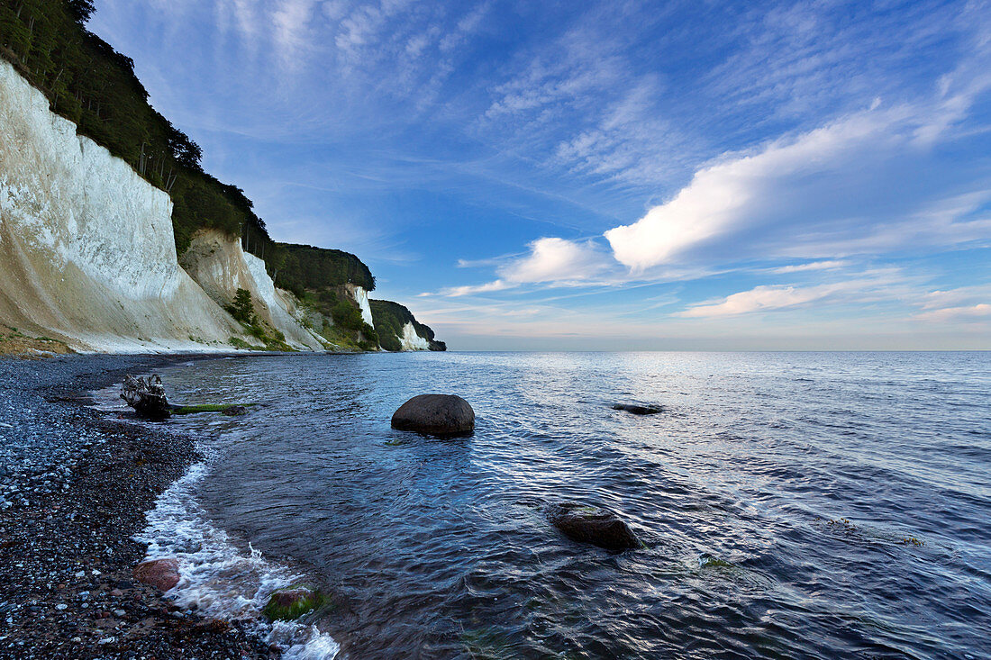 Chalk cliffs, Jasmund National Park, Rügen, Baltic Sea, Mecklenburg-Vorpommern, Germany