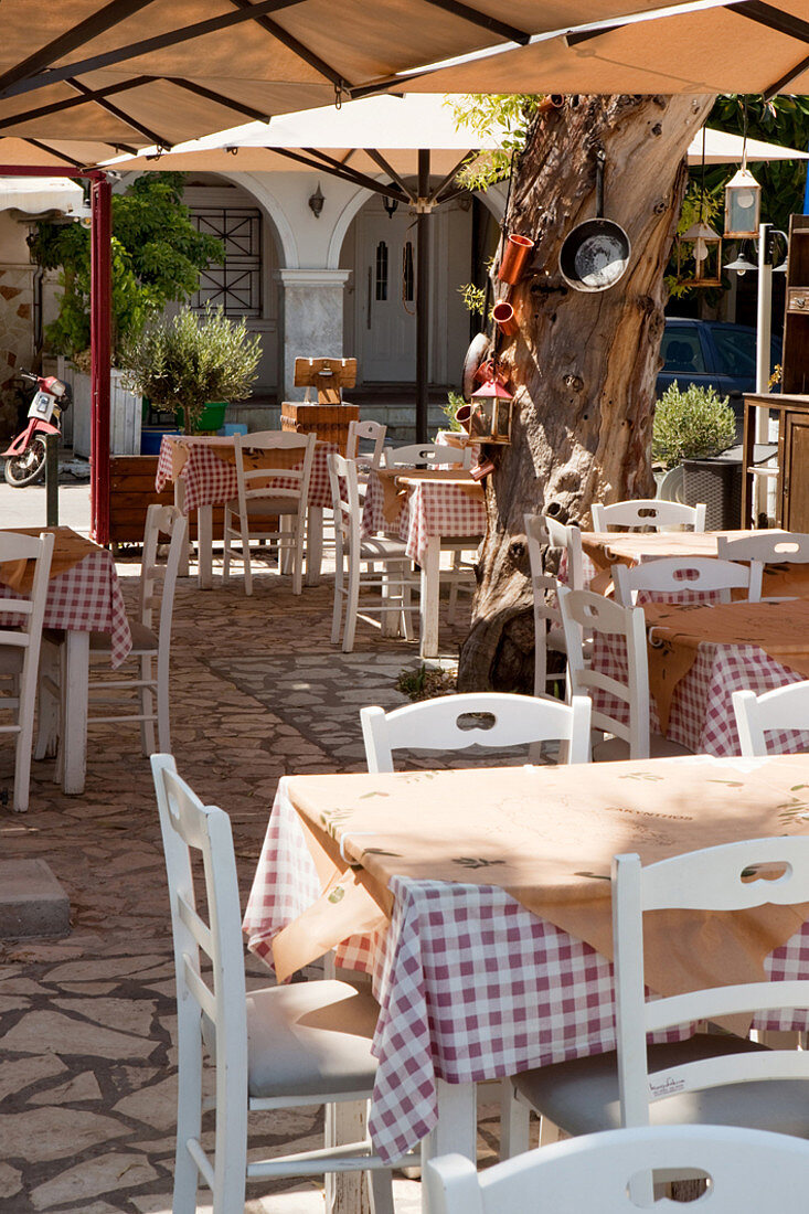 Typisches griechisches Restaurant in Zante, Zakynthos Stadt, Zakynthos, Griechenland