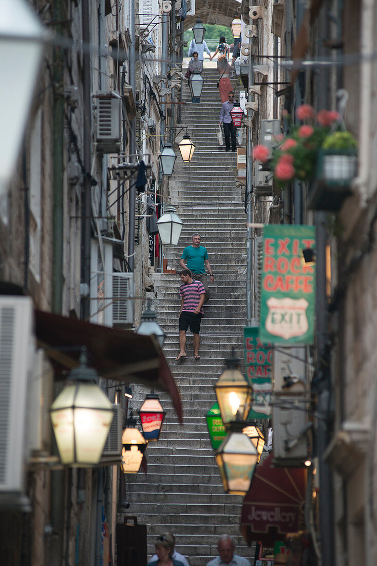 Treppen in der Altstadt, UNESCO-Welterbestätte, Dubrovnik, Kroatien, Europa