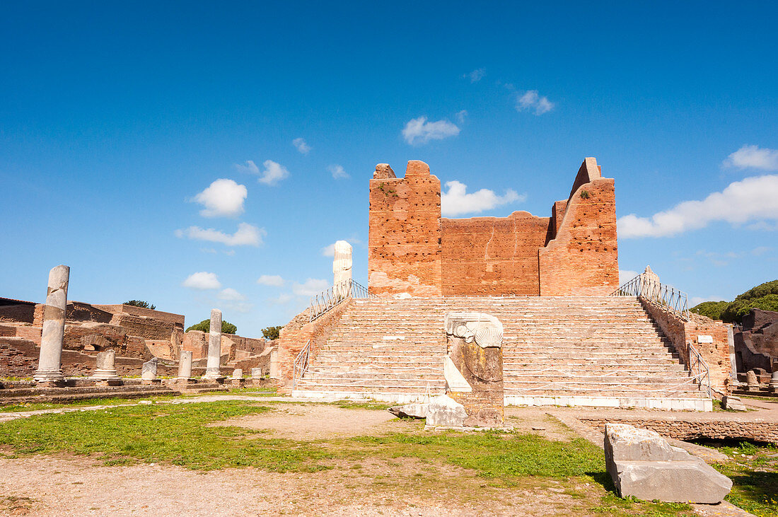 Capitolium, archäologische Ausgrabungstätte Ostia Antica, Provinz Ostia, Rom, Lazio, Italien, Europa