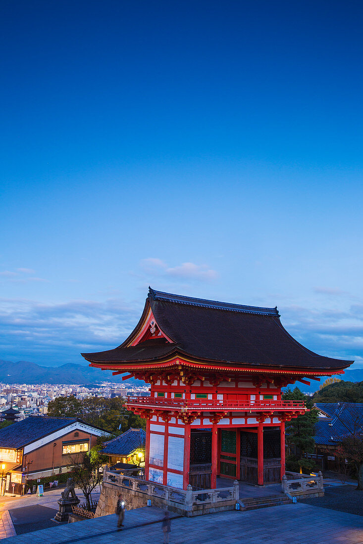 The Deva Gate, Kiyomizu-dera Temple, Kyoto, Japan, Asia