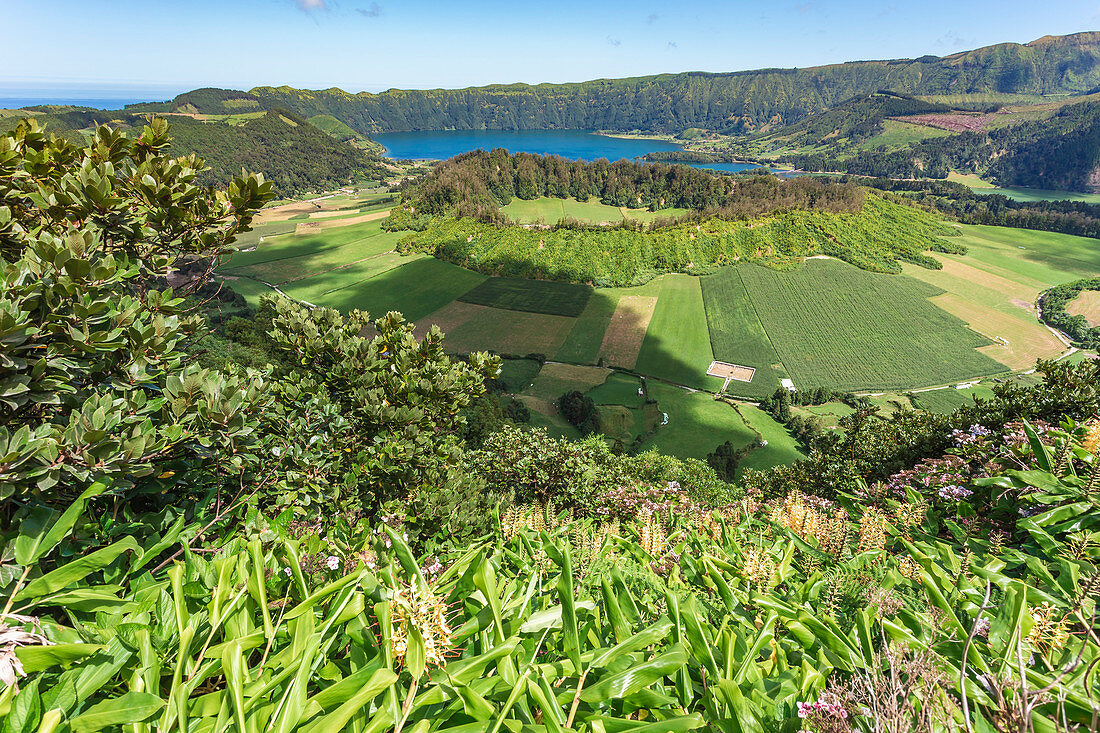 Portugal, Azores, Sao Miguel, municipality of Ponta Delgada, Sete Cidades, elevated view of the Lagoa das Sete Cidades.