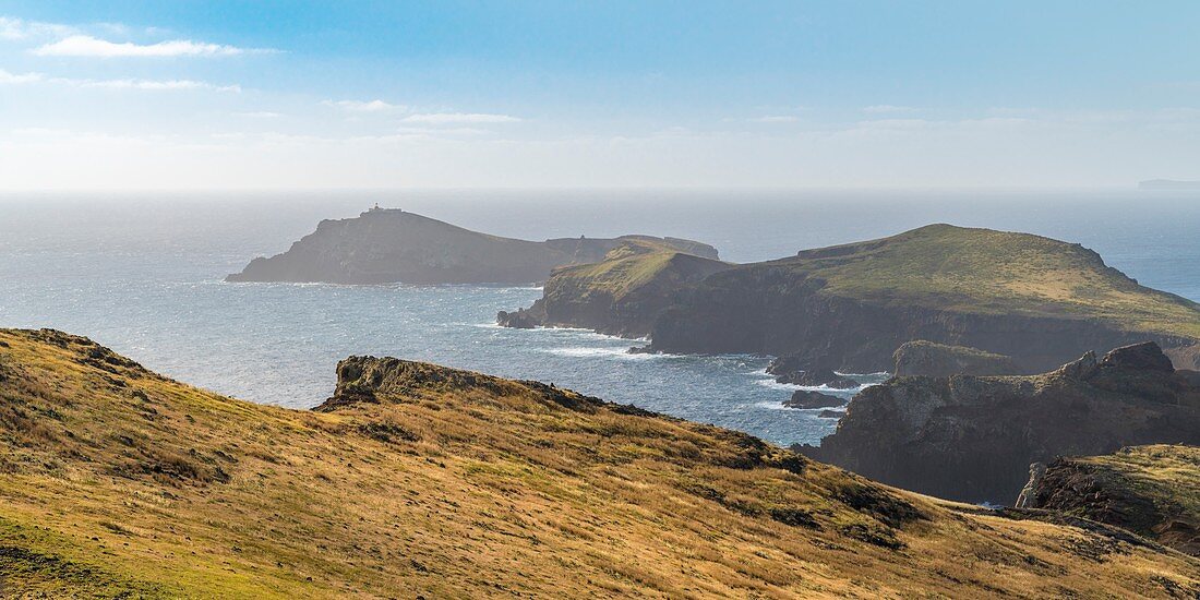 Cevada und Farol Inseln von Point of St Lawrence. Canical, Machico Bezirk, Madeira Region, Portugal
