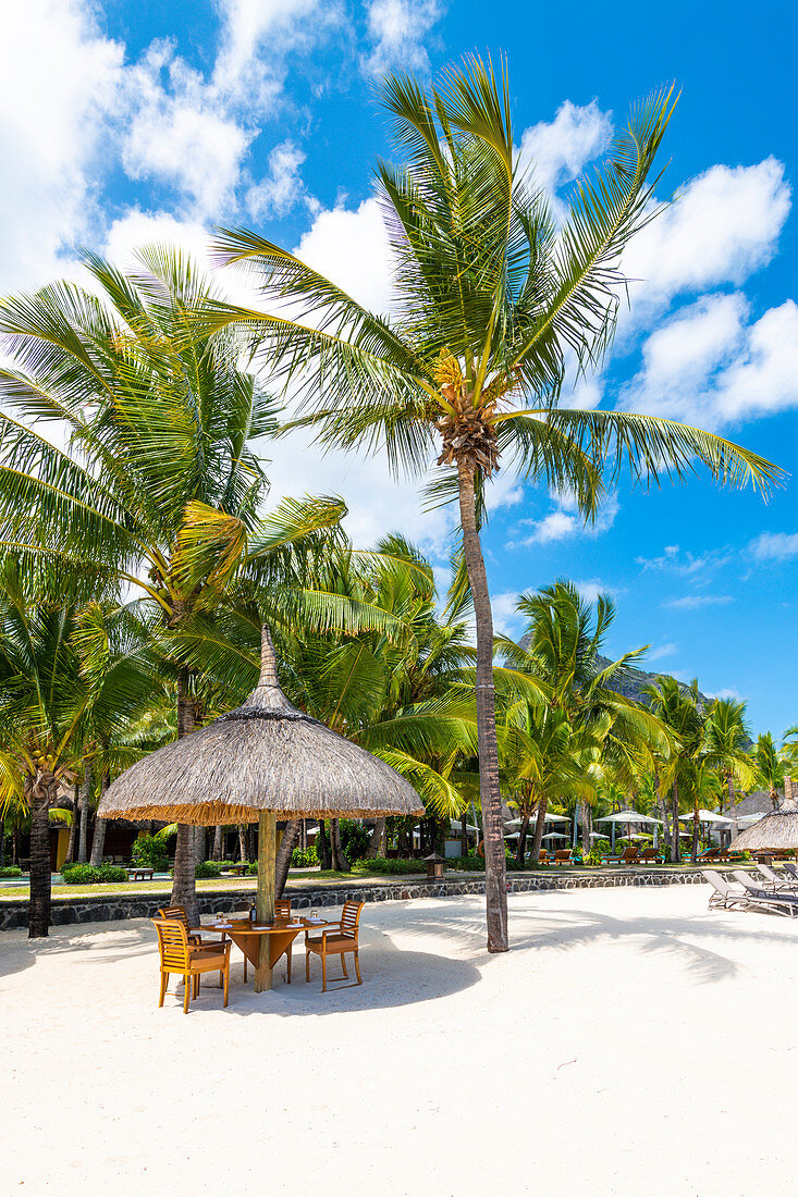 Der Strand des Beachcomber Paradis Hotel, Halbinsel Le Morne Brabant, Schwarzer Fluss (Riviere Noire), Mauritius