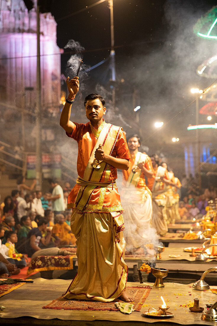 Asia, India, Uttar Pradesh, Varanasi district. Hindu celebration