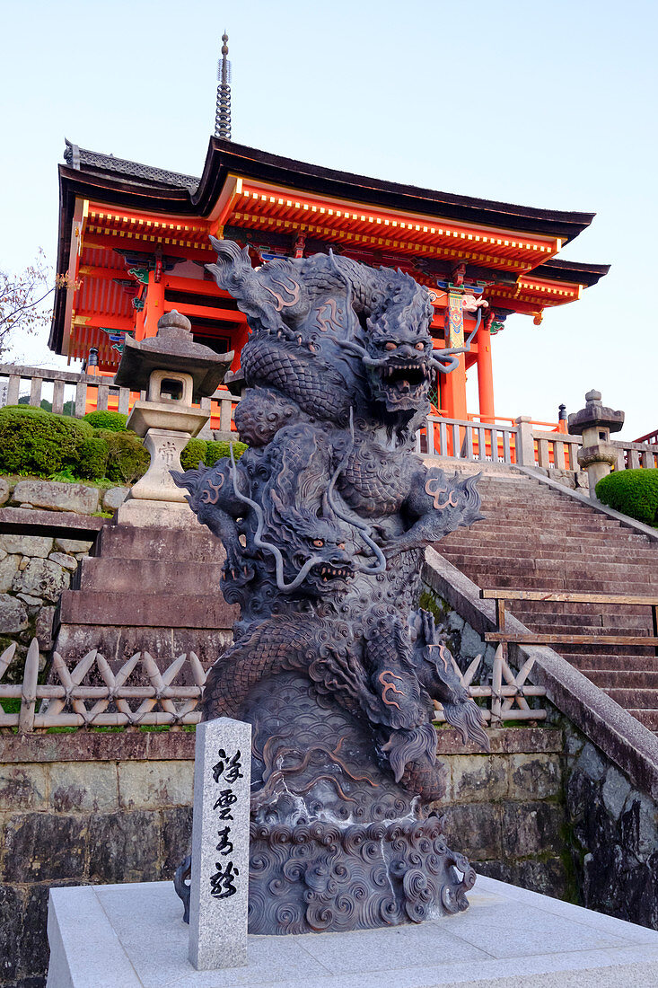 Japan, Kyoto, Blue Dragon in the Kiyomizudera temple