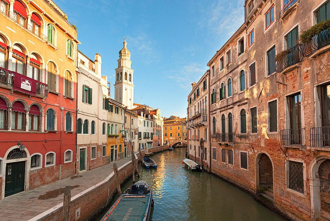 Rio di Sant'Antonin, Venice, Veneto, Italy.