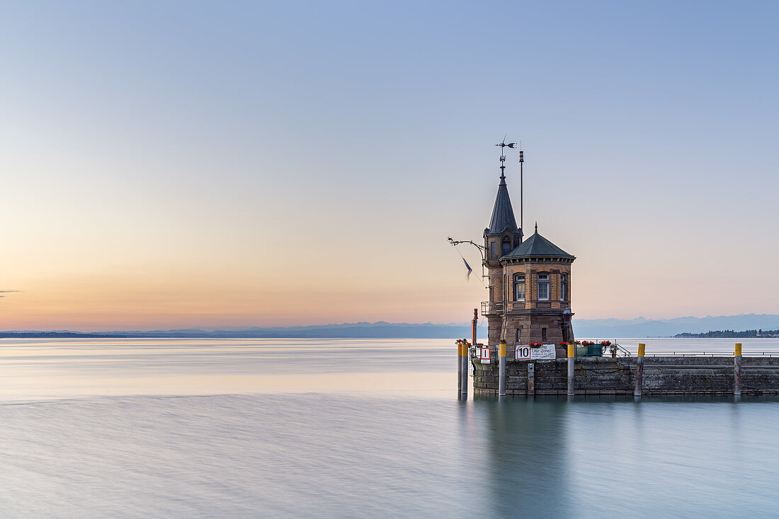 Lighthouse in the city harbor of Konstanz, Bodensee, Hochrhein-Bodensee, Baden-Württemberg,
