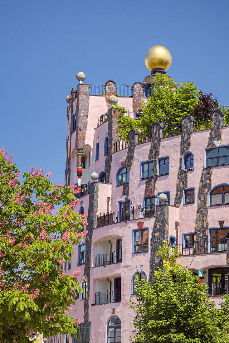 Hundertwasserhaus Grüne Zitadelle von Friedensreich Hundertwasser, Magdeburg, Sachsen-Anhalt