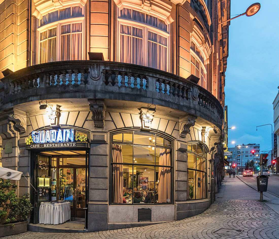 Hotel Aliados, Restaurant und Café Guarany in Porto, Portugal