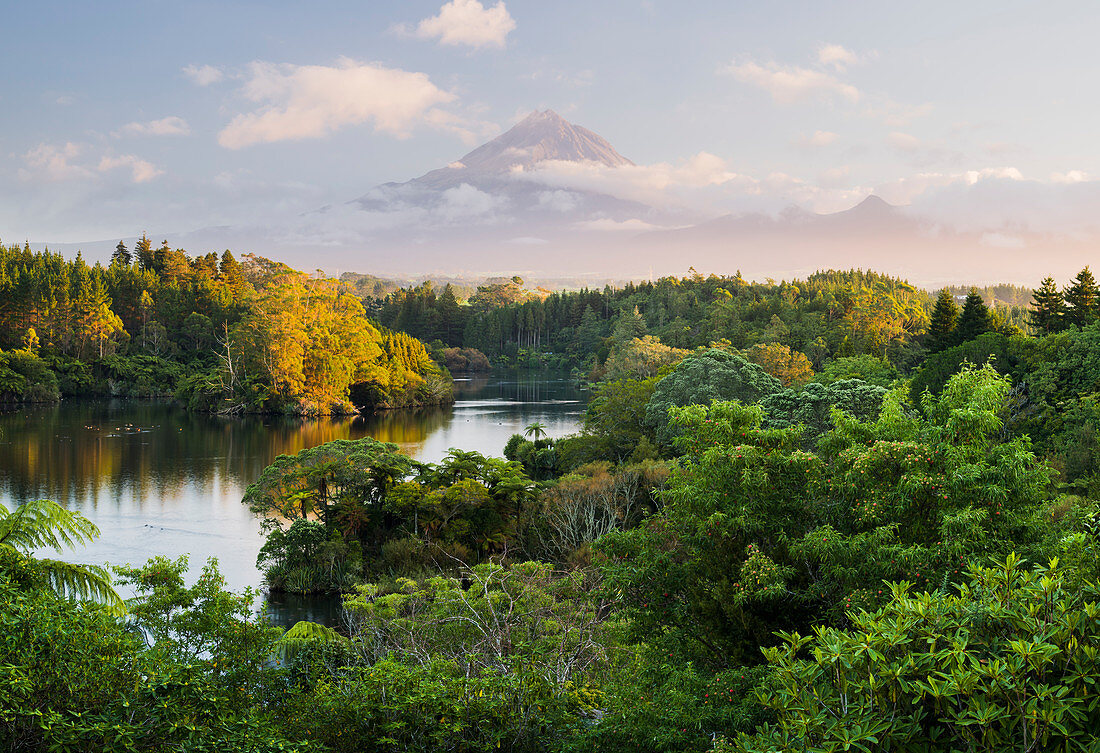 Lake Mangamahoe, Mount Taranaki, North Island, New Zealand, Oceania