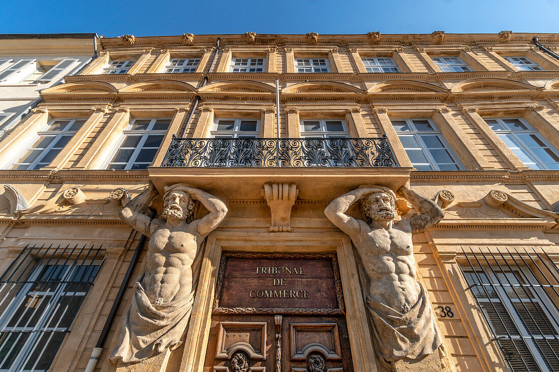 Atlases at the Courthouse of Aix en Provence, Tribunal de Commerce, Hôtel Maurel de Pontevès, hôtel particulier,