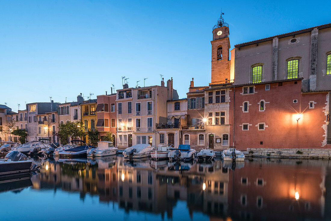 Little Venice on the Canal de Caronte in Martigues, Eglise Sainte Marie-Madelaine, Bouches-du-Rhône, France